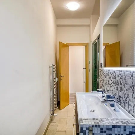 Διαμέρισμα Uptown Cosy Flat With Sea View *