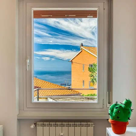 Διαμέρισμα Uptown Cosy Flat With Sea View Τεργέστη